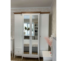 Четырехстворчатый шкаф для одежды Римини MUR-118-04 с зеркалом